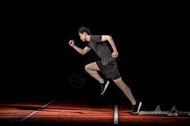 波士顿红袜队宣布退役泰德·威廉姆斯的球衣，致敬最伟大的打者